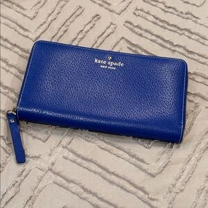 KATE SPADE NEW YORK Royal Blue Large Zip Wallet